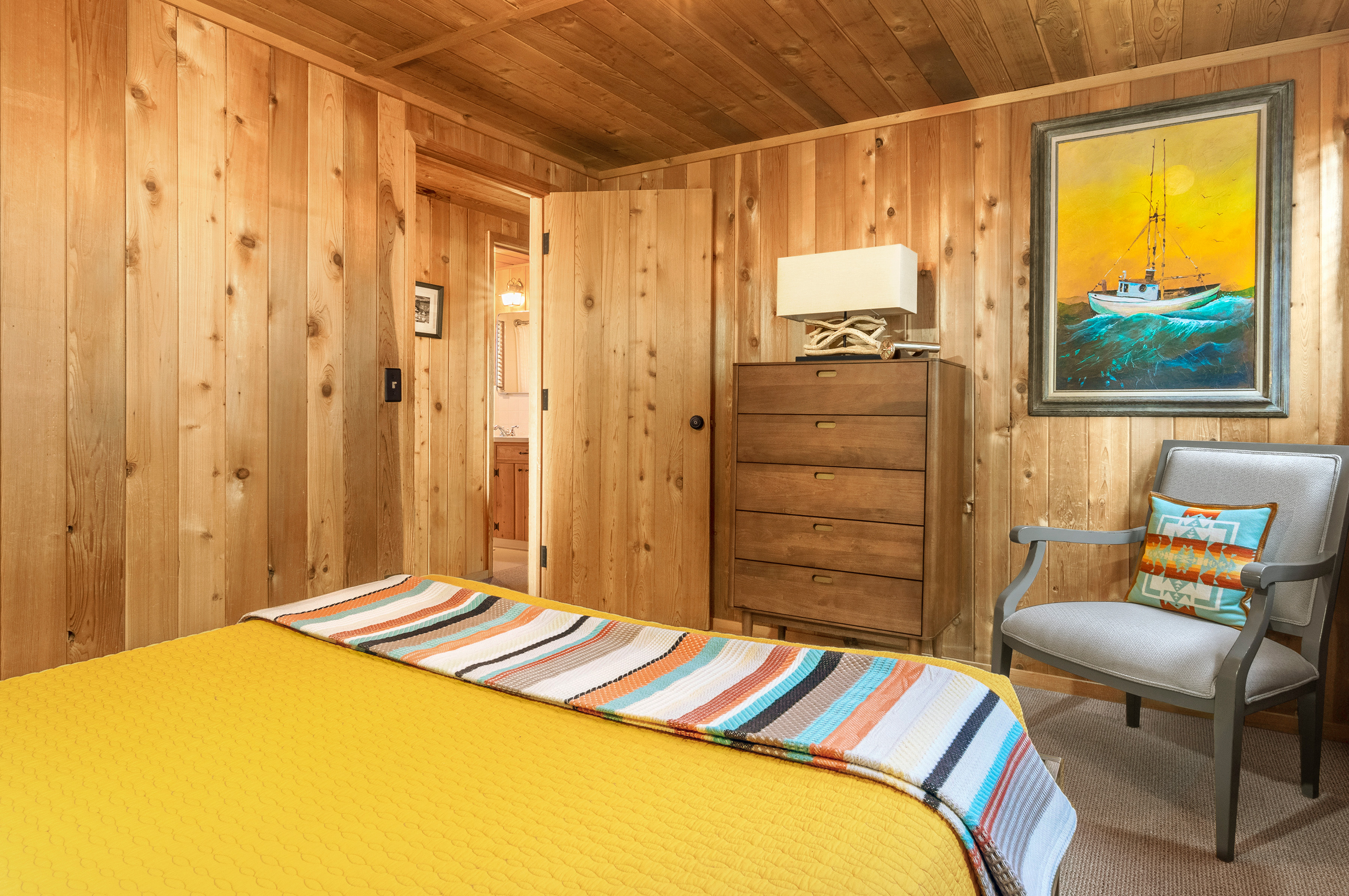 Salal Bluff Oceanfront Cottage Guest Bedroom